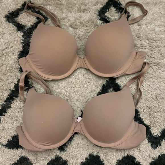 Victoria Secret tan/nude push up bras - Picture 1 of 4